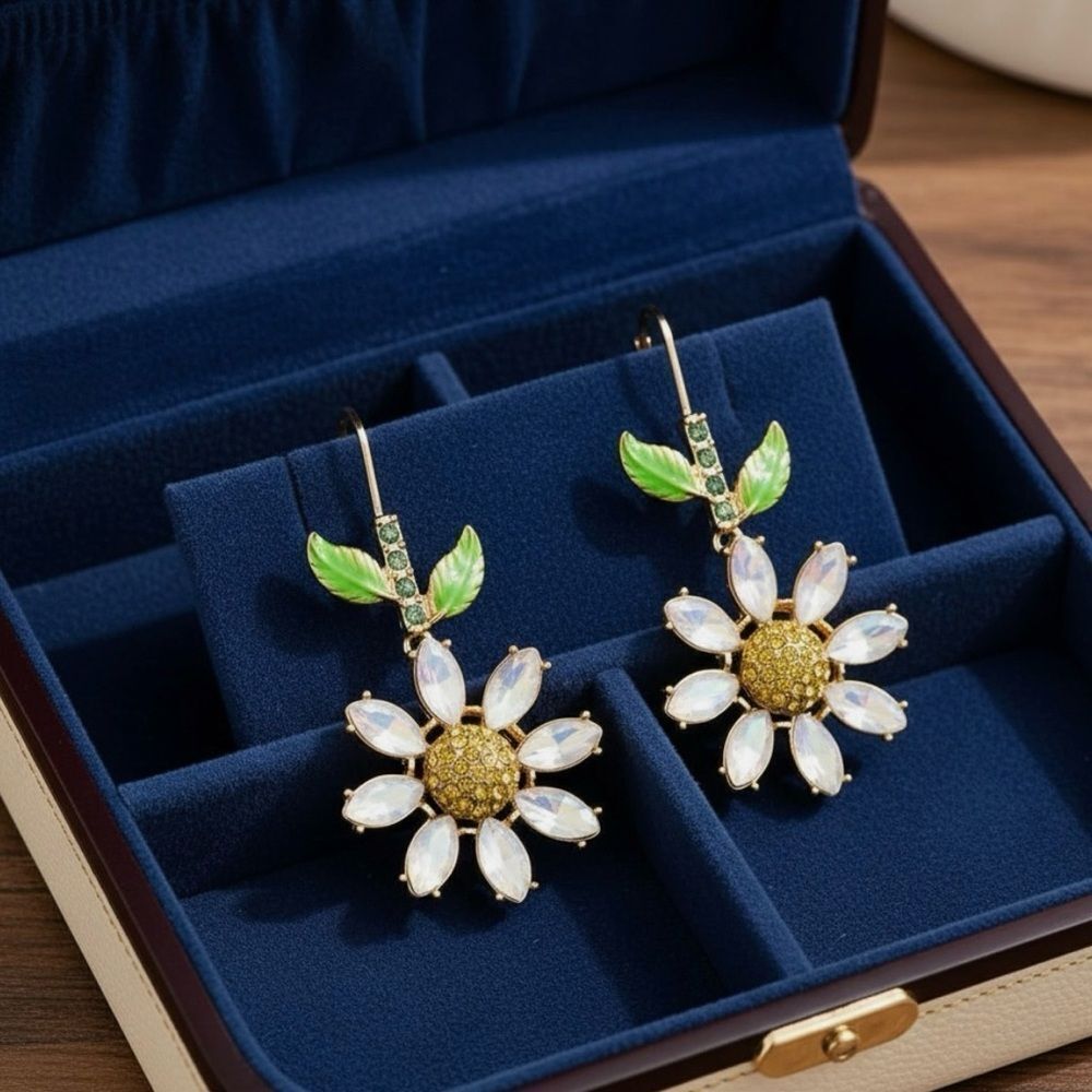 🌺 Betsey Johnson stunning crystal flower dangle earrings 🌺
